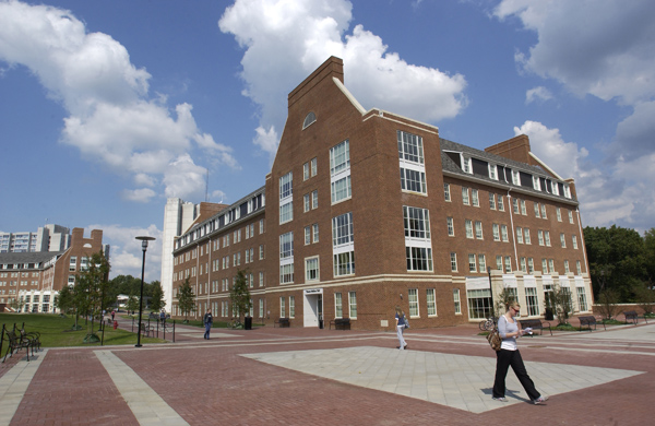 100ThomasMcKeanHall-38