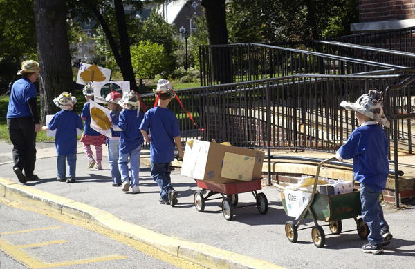 LabPreschool_RecycleWalkS7