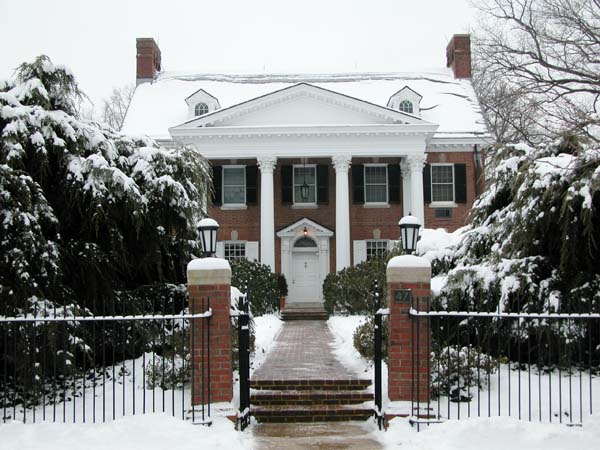 SnowPresHouse2338