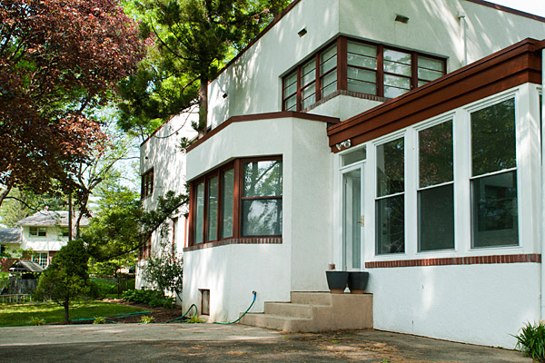 UD Professors Restore International Style Carswell House To Original 