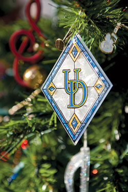 UD ornament