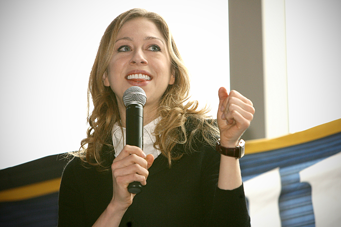 Chelsea Clinton Visits Newark Stumps For Hillary At Ud