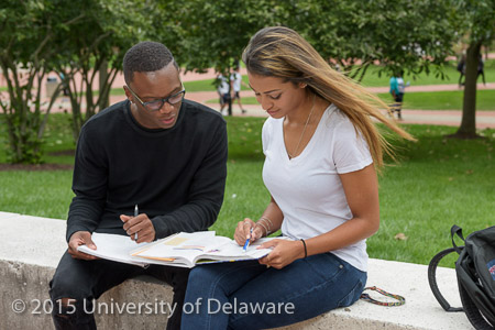 Messenger-UD_Scholars-Environmental_Portrait-092115