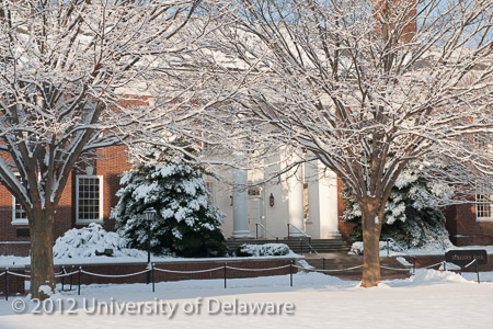 Campus_Snow_011211