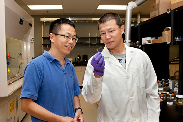 UD professor reports milestone in fuel cell membrane research