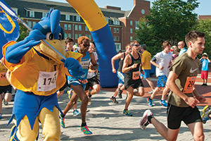 blue hen 5k at alumni weekend